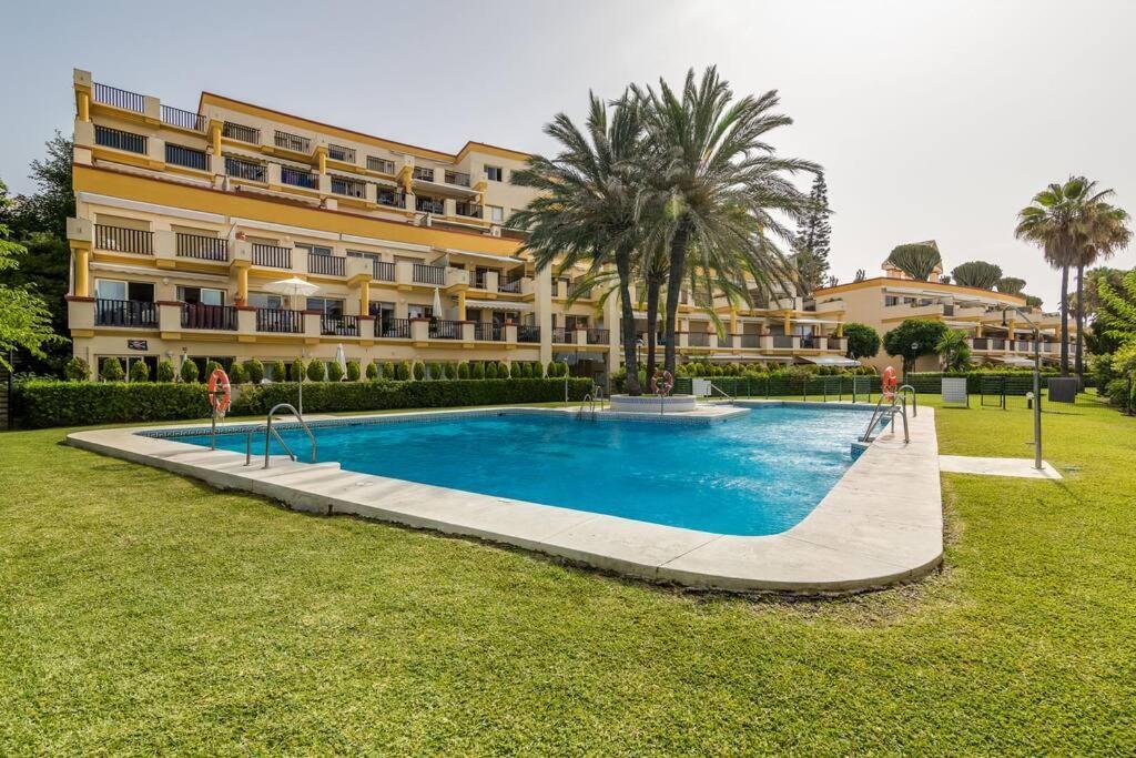 Apartment Oleholidays 1133 Romana Playa Primera Linea Playa Marbella